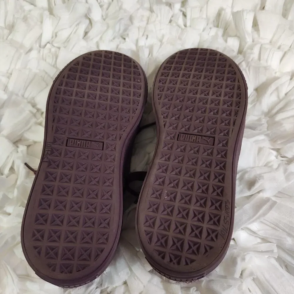 Puma Platform Shoes Womens Size 8 Purple Fuzzy Leather Low Top Sneakers